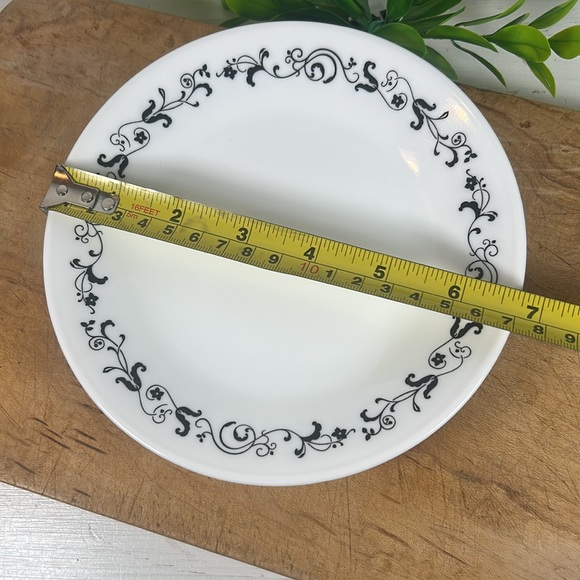 Corelle Garden Getaway Salad Lunchen Dessert Plates Set of 4 Sandwich Plates - Picture 8 of 10